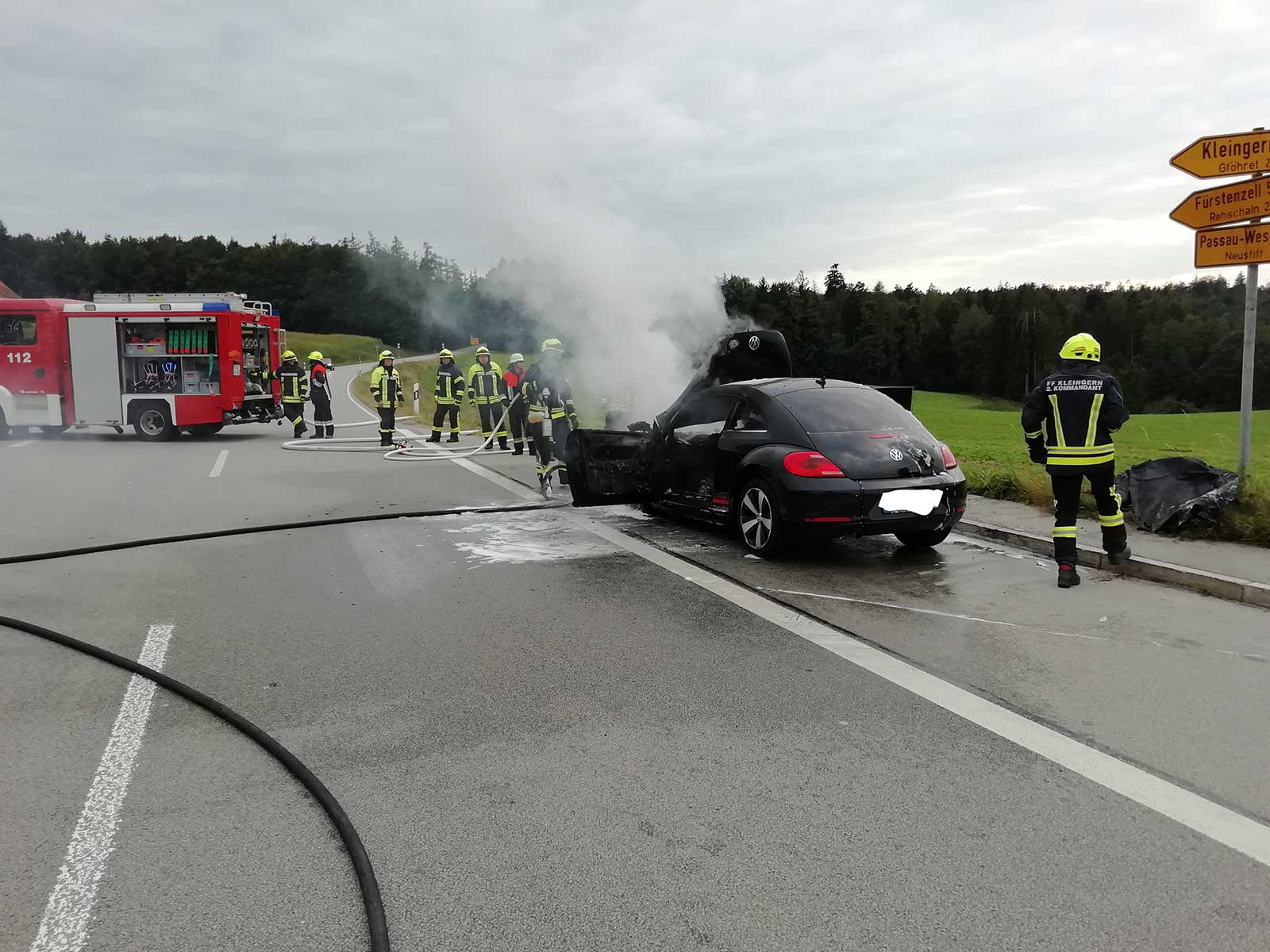 Altenmarkt, 94081 Fürstenzell | Brand | Brandeinsatz > Fahrzeugbrand